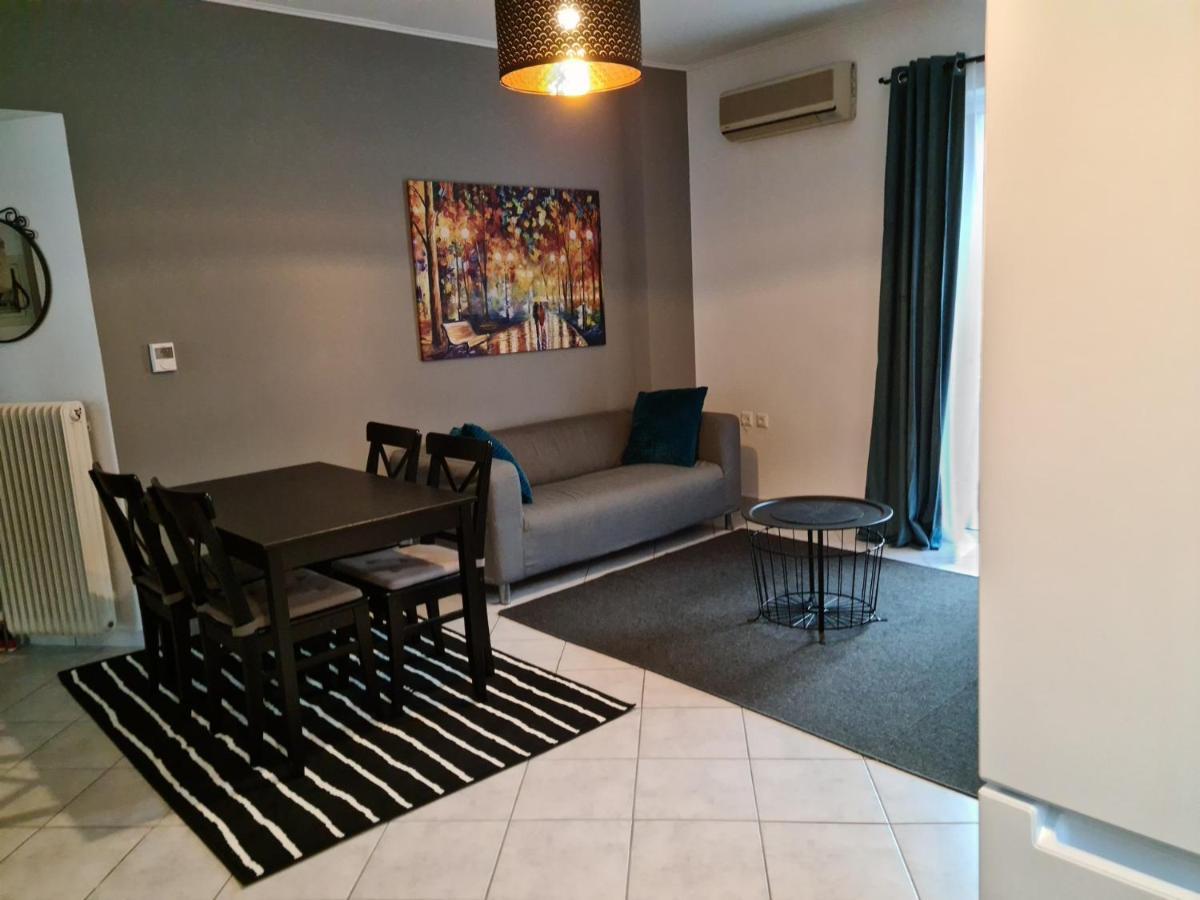 Comfy Urban Apartment Giannina Esterno foto